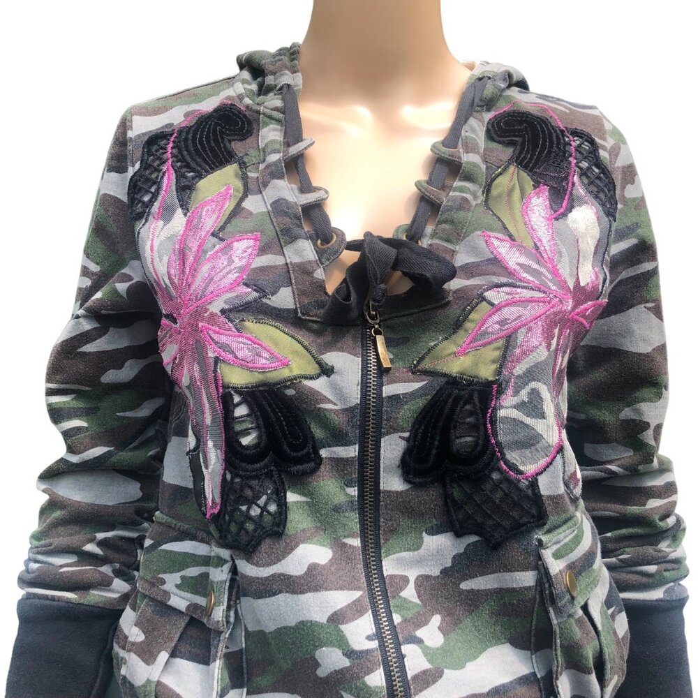 Camo Hoodie Handcrafted Appliques Black Ribbed Trims Front Zipper V-Neck  Sz S